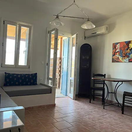 Phoenix Cosy Livadakia Ferienhaus