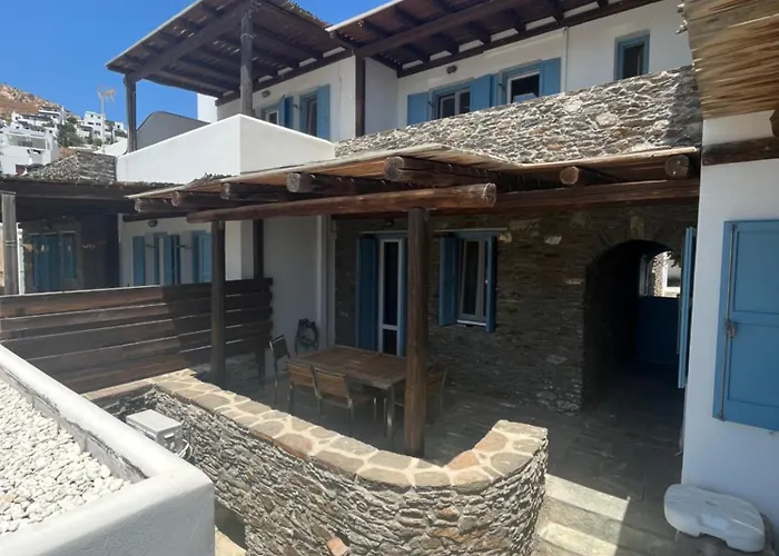 Phoenix Cosy Livadakia * Livadi (Serifos)